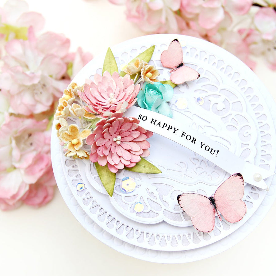 Video: Shaped Card featuring Vintage Treasures with Erum Tasneem