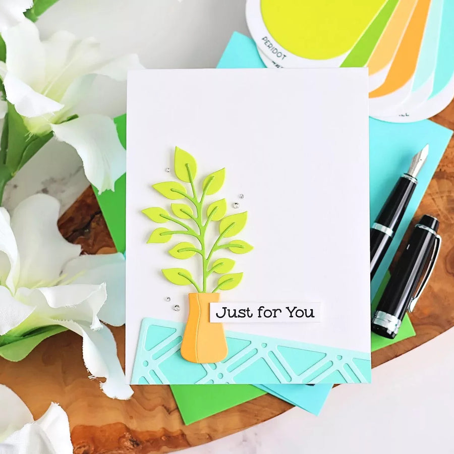 Easy Die Cut Card with Vase and Foliage | Beginner Cardmaking Tutorial