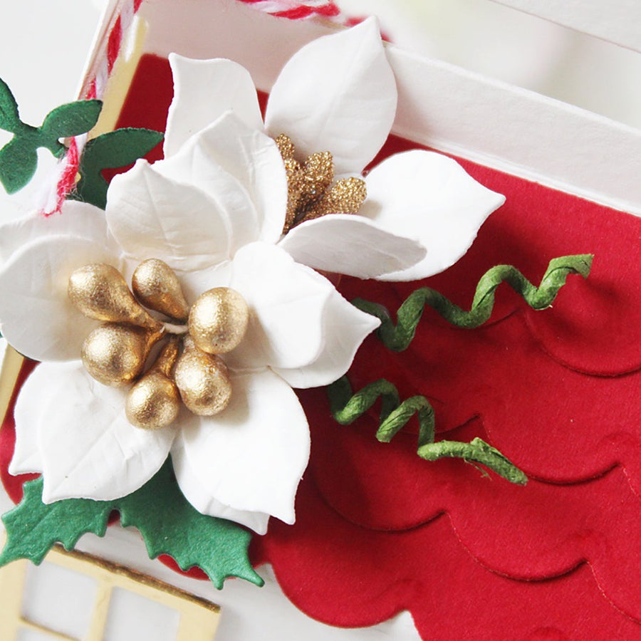 A Charming Christmas Inspiration | Cottage Houses with Hussena