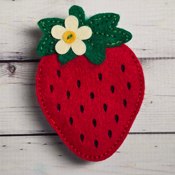 Felt Berry Blossom Etched Dies by Nichol Spohr