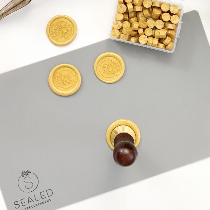 Angela-Tombari-2022-Wax-Seal-Kit-08-710x710.jpg__PID:18784ed8-0aa1-4cf6-b3c5-142e6b719c96