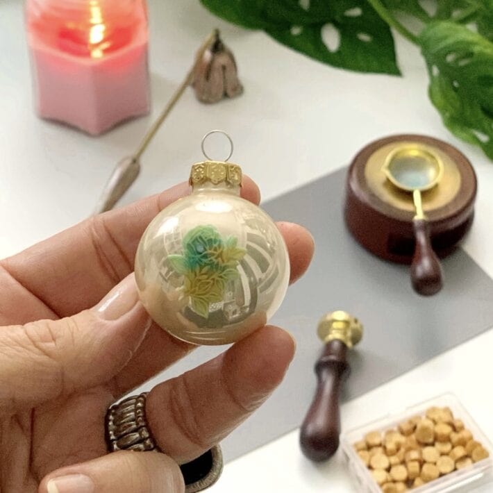 Angela-Tombari-2022-Wax-Seal-Kit-23-710x710.jpg__PID:30b0ca69-8b40-48d7-97d8-b864f0d9ffb4