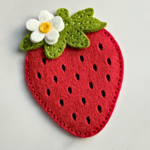 Felt Berry Blossom Etched Dies by Nichol Spohr