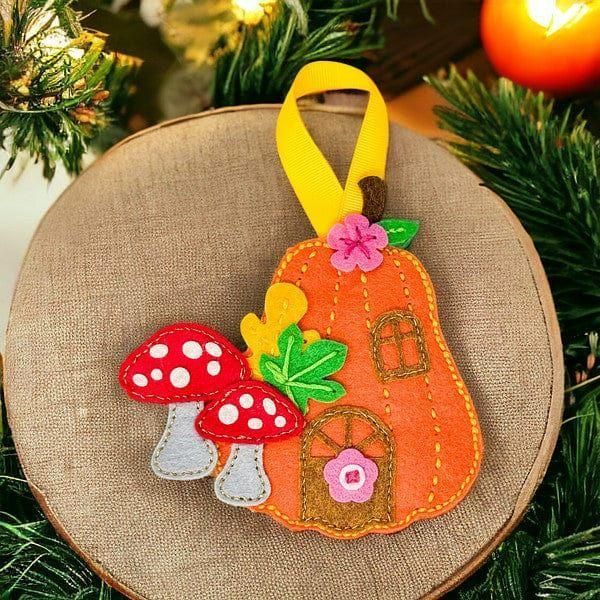 Felt Pumpkin Lane House Etched Dies by Nichol Spohr