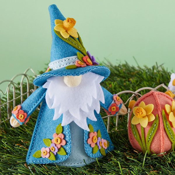 Spring Embellishments Felt Décor Etched Dies by Sandi MacIver